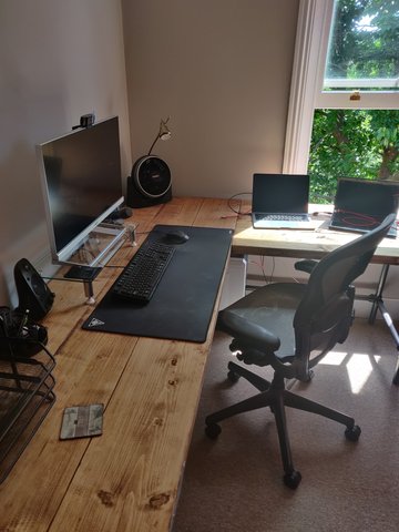 desk2